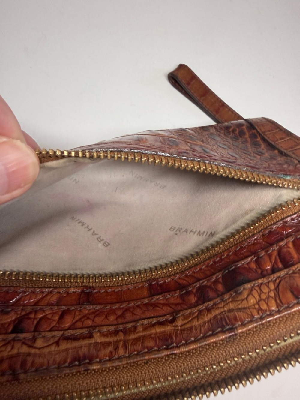 Brahmin Vintage Melbourne Collection Crocodile Embossed Women’s Wristlet Wallet - Picture 15 of 16